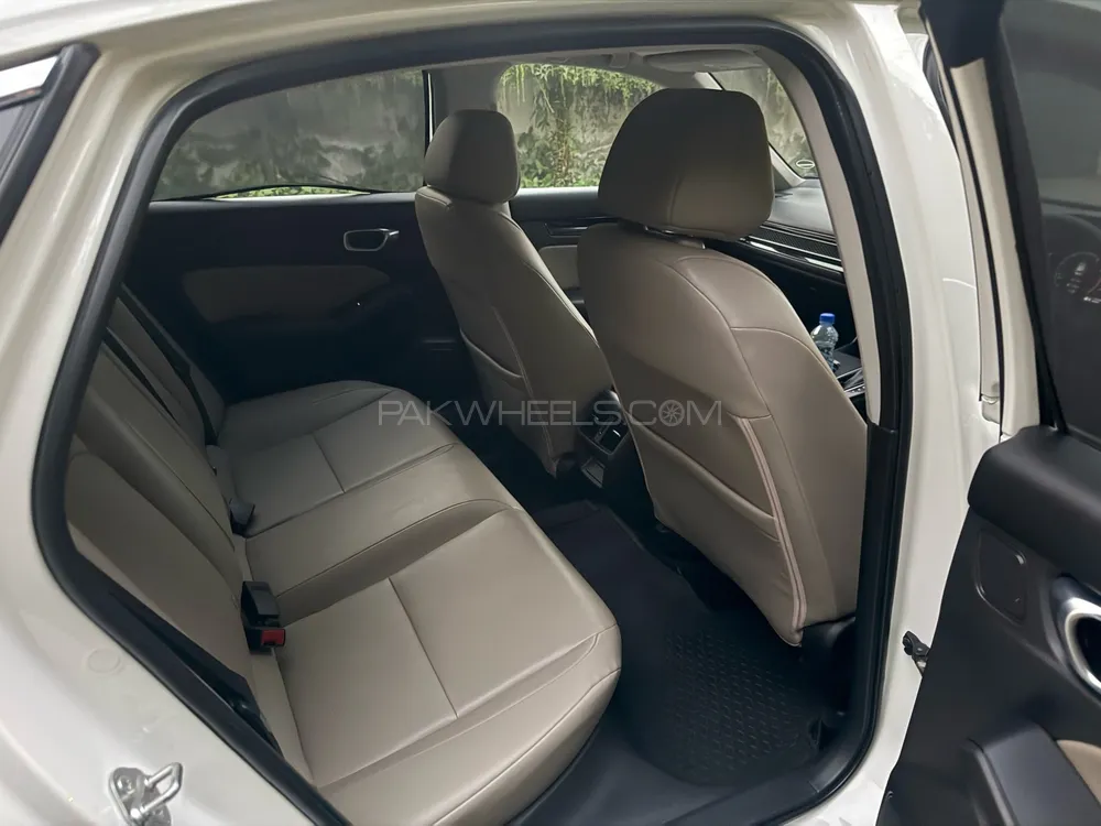 Honda Civic 2024 for Sale in Lahore Honda Civic 2024 for Sale in Lahore Image-8
