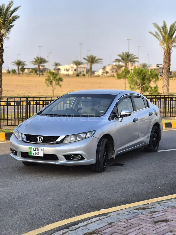 Honda Civic 2015 for Sale in Lahore Honda Civic 2015 for Sale in Lahore Image-19