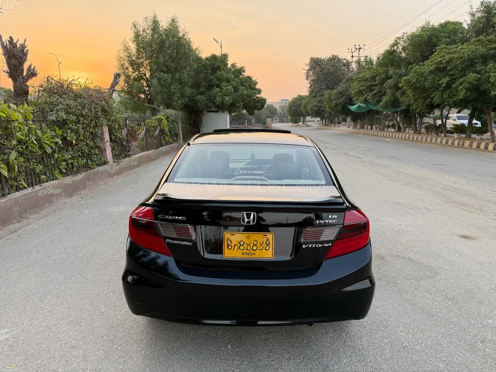 Honda Civic 2013 for Sale in Karachi Honda Civic 2013 for Sale in Karachi Image-5