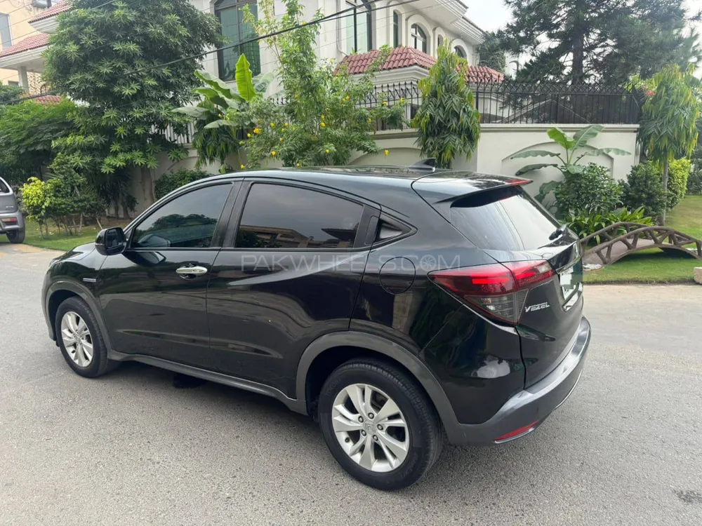 Honda Vezel 2019 for Sale in Lahore Honda Vezel 2019 for Sale in Lahore Image-2