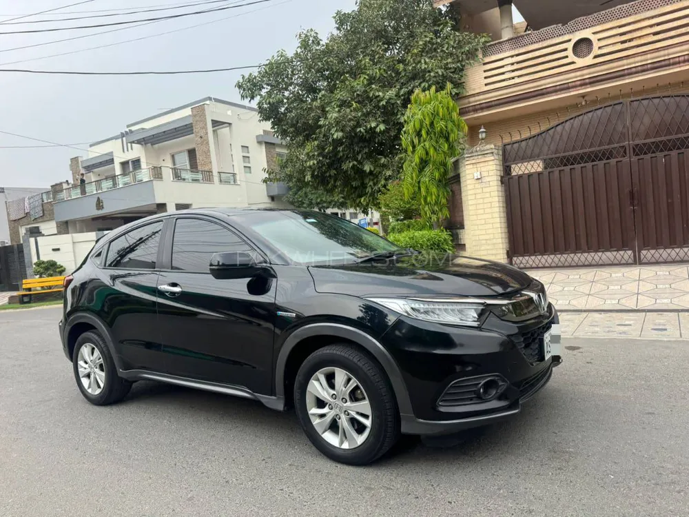 Honda Vezel 2019 for Sale in Lahore Honda Vezel 2019 for Sale in Lahore Image-17