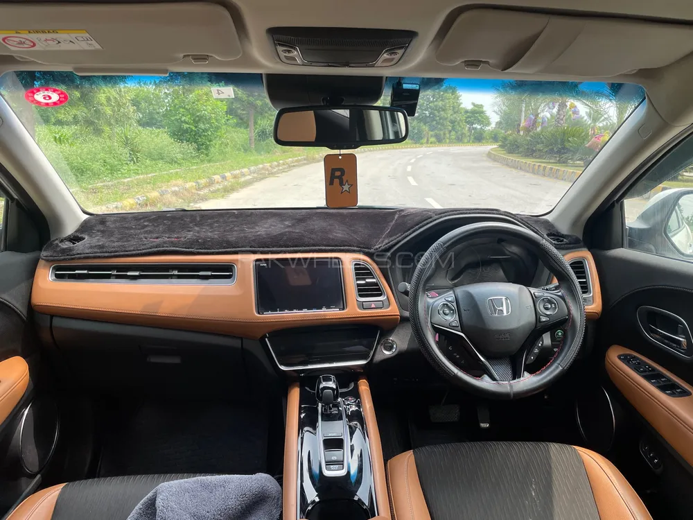 Honda Vezel 2019 for Sale in Mardan Honda Vezel 2019 for Sale in Mardan Image-8