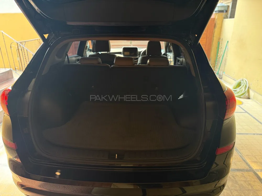 Hyundai Tucson 2023 for Sale in Lahore Hyundai Tucson 2023 for Sale in Lahore Image-7