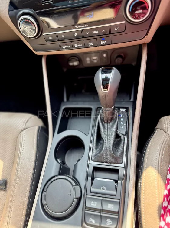 Hyundai Tucson 2025 for Sale in Islamabad Hyundai Tucson 2025 for Sale in Islamabad Image-4