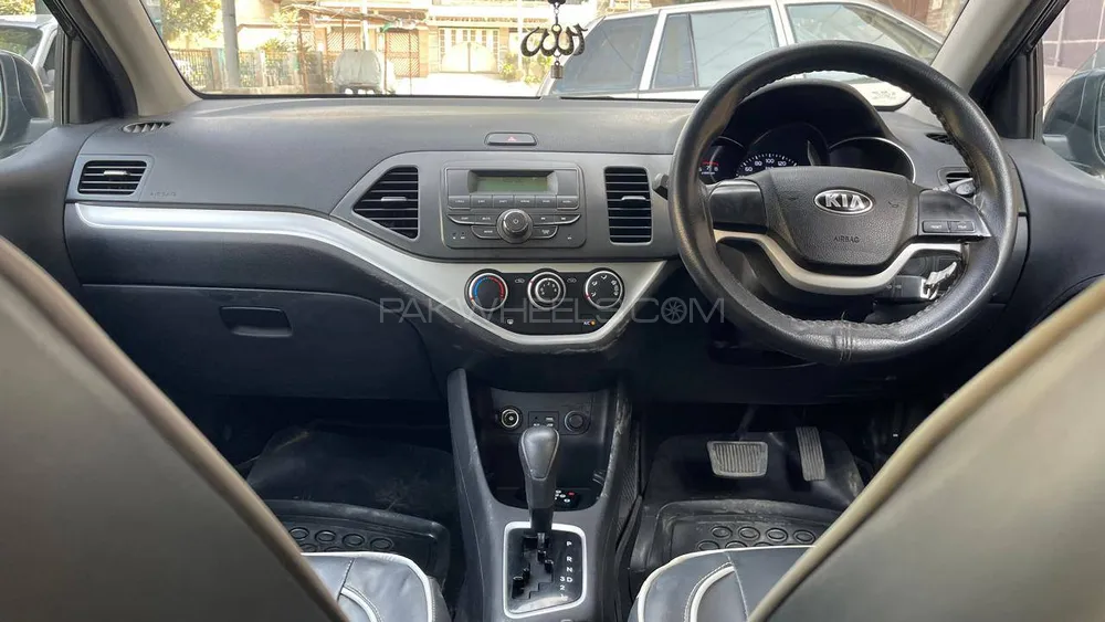 KIA Picanto 2023 for Sale in Karachi KIA Picanto 2023 for Sale in Karachi Image-7