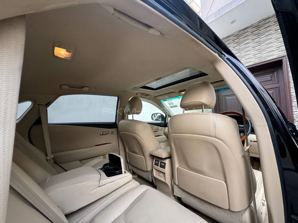 Lexus RX Series 2011 for Sale in Karachi Lexus RX Series 2011 for Sale in Karachi Image-7