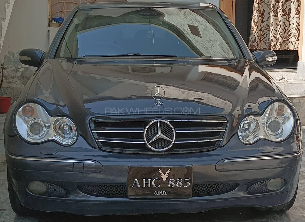 Mercedes Benz C Class 2003 for Sale in Sadiqabad Mercedes Benz C Class 2003 for Sale in Sadiqabad Image-1