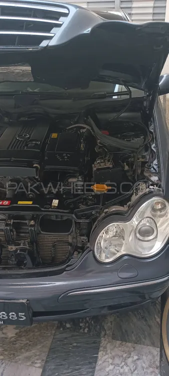 Mercedes Benz C Class 2003 for Sale in Sadiqabad Mercedes Benz C Class 2003 for Sale in Sadiqabad Image-10