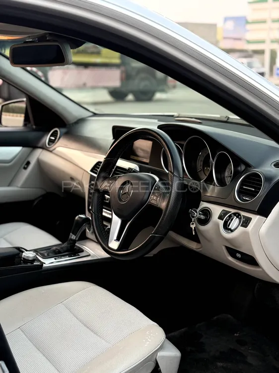 Mercedes Benz C Class 2011 for Sale in Multan Mercedes Benz C Class 2011 for Sale in Multan Image-7