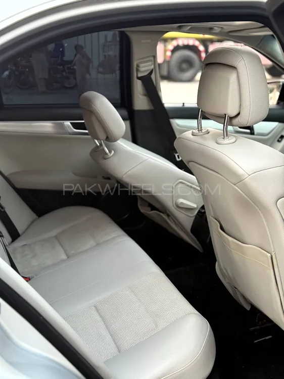 Mercedes Benz C Class 2011 for Sale in Multan Mercedes Benz C Class 2011 for Sale in Multan Image-13