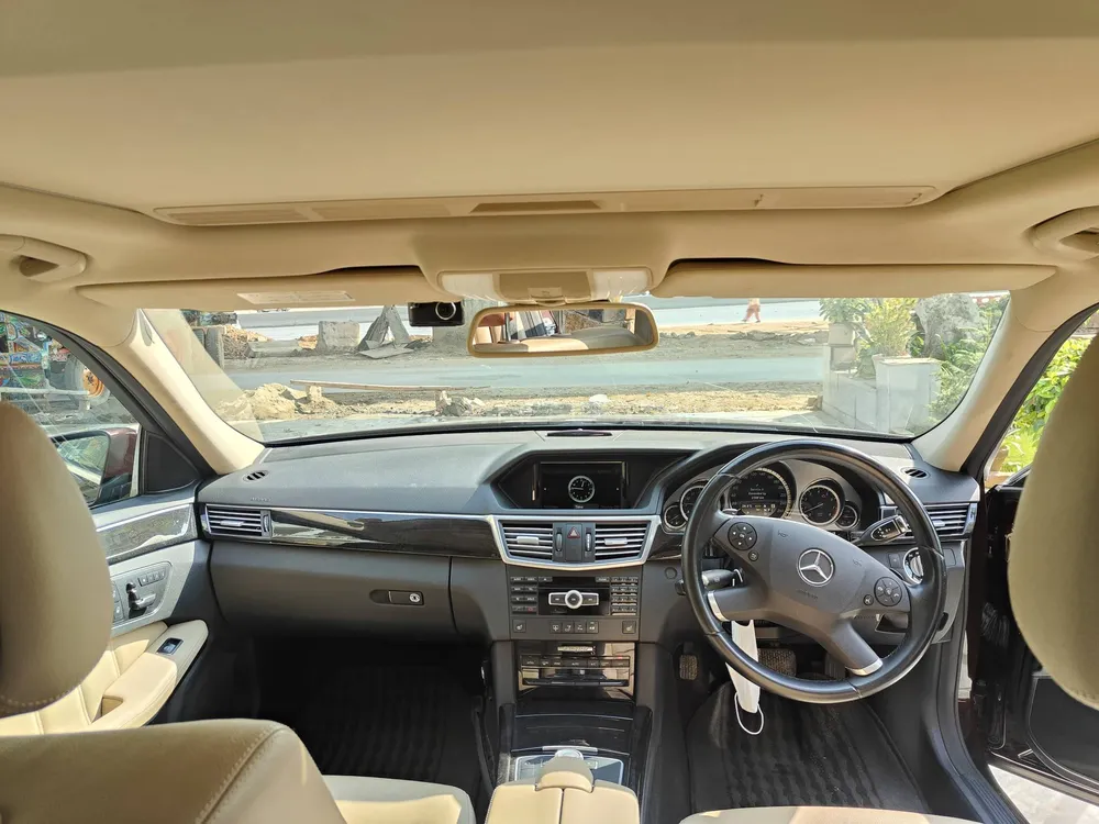 Mercedes Benz E Class 2011 for Sale in Islamabad Mercedes Benz E Class 2011 for Sale in Islamabad Image-6