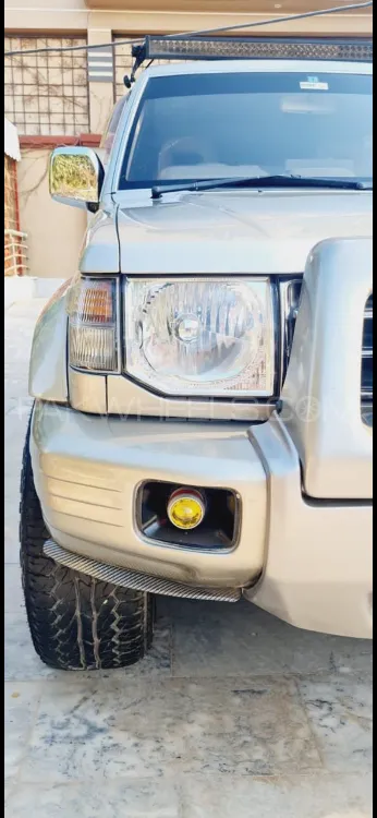 مٹسوبیشی پجیرو 1992 for Sale in پشاور مٹسوبیشی پجیرو 1992 for Sale in پشاور Image-14