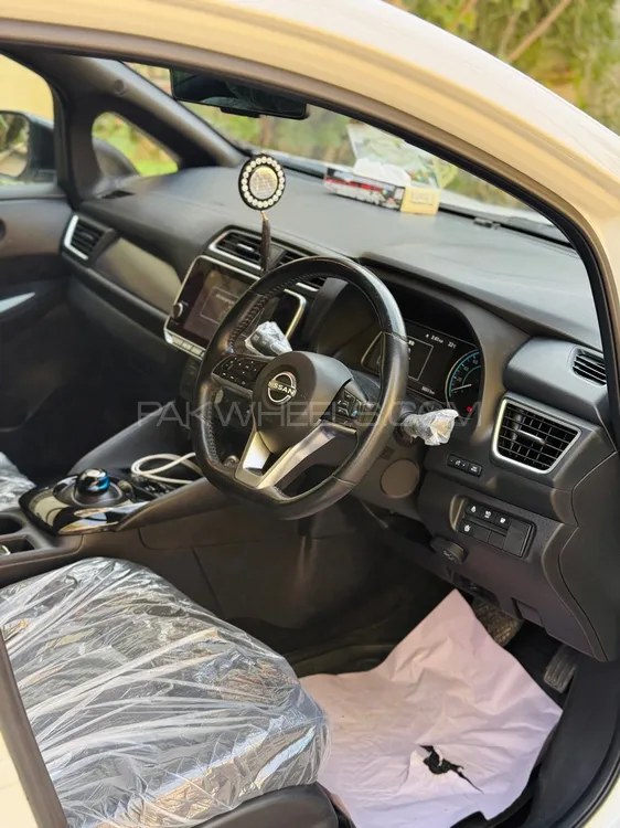 Nissan Leaf 2021 for Sale in Karachi Nissan Leaf 2021 for Sale in Karachi Image-14