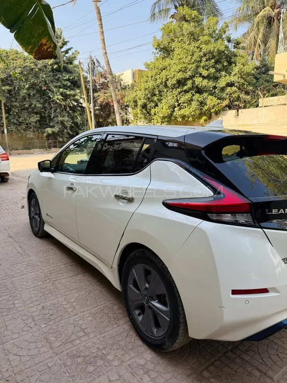 Nissan Leaf 2021 for Sale in Karachi Nissan Leaf 2021 for Sale in Karachi Image-5