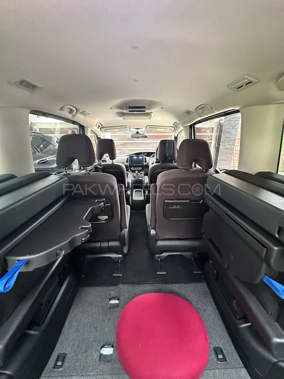 Nissan Serena 2019 for Sale in Gujranwala Nissan Serena 2019 for Sale in Gujranwala Image-16
