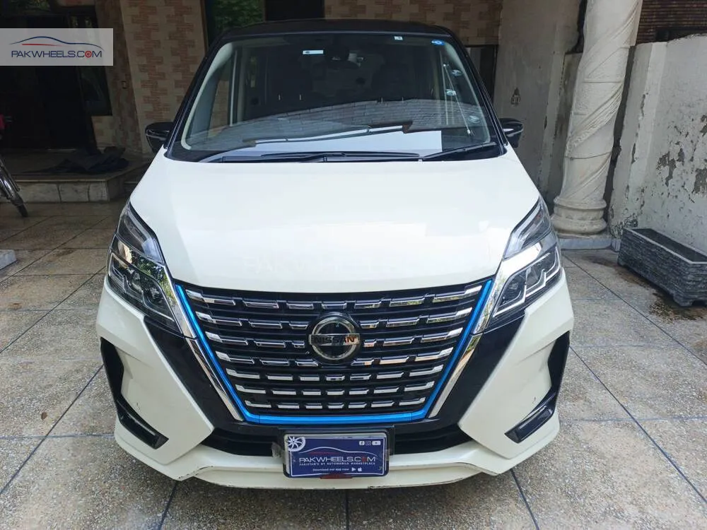 Nissan Serena 2021 for Sale in Lahore Image-1