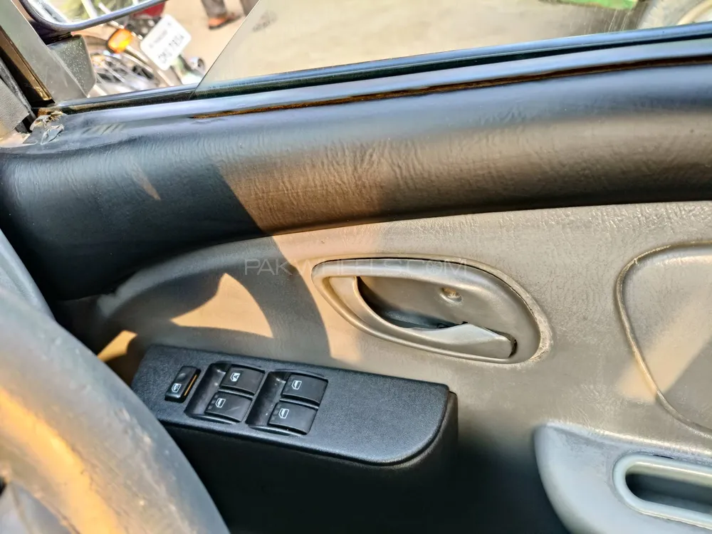Suzuki Alto 2004 for Sale in Multan Suzuki Alto 2004 for Sale in Multan Image-7