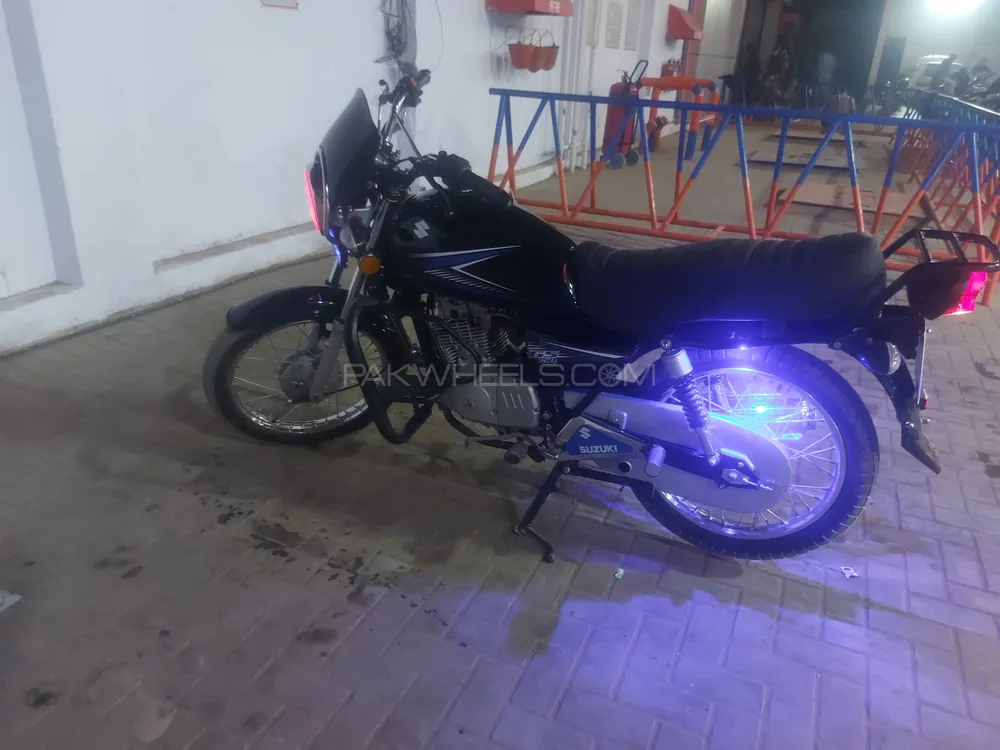 Suzuki GS 150 2015 for Sale Suzuki GS 150 2015 for Sale Image-13