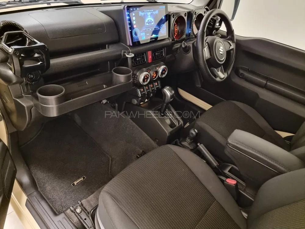Suzuki Jimny 2020 for Sale in Karachi Suzuki Jimny 2020 for Sale in Karachi Image-5