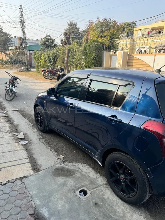 Suzuki Swift 2013 for Sale in Multan Suzuki Swift 2013 for Sale in Multan Image-4