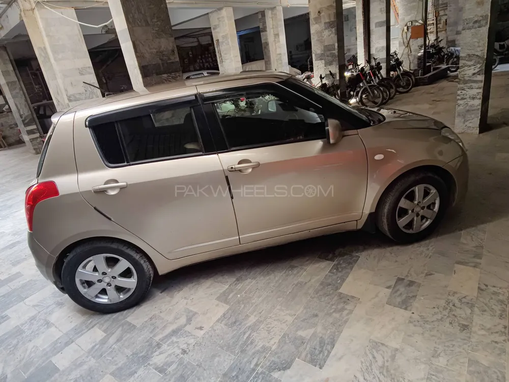 Suzuki Swift 2015 for Sale in Karachi Suzuki Swift 2015 for Sale in Karachi Image-3