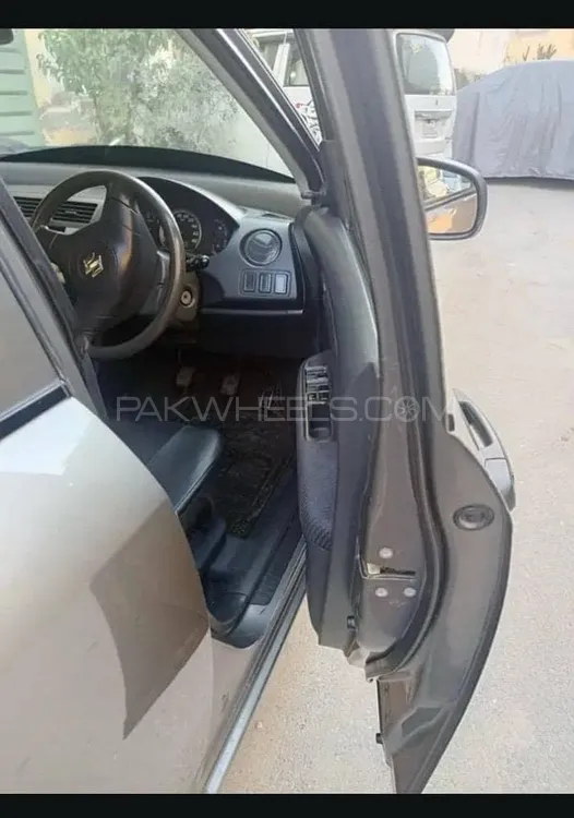 Suzuki Swift 2015 for Sale in Lahore Suzuki Swift 2015 for Sale in Lahore Image-3