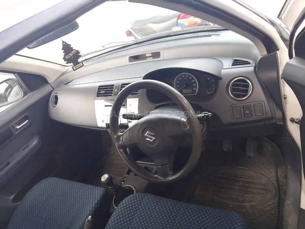 Suzuki Swift 2017 for Sale in Rawalpindi Suzuki Swift 2017 for Sale in Rawalpindi Image-7