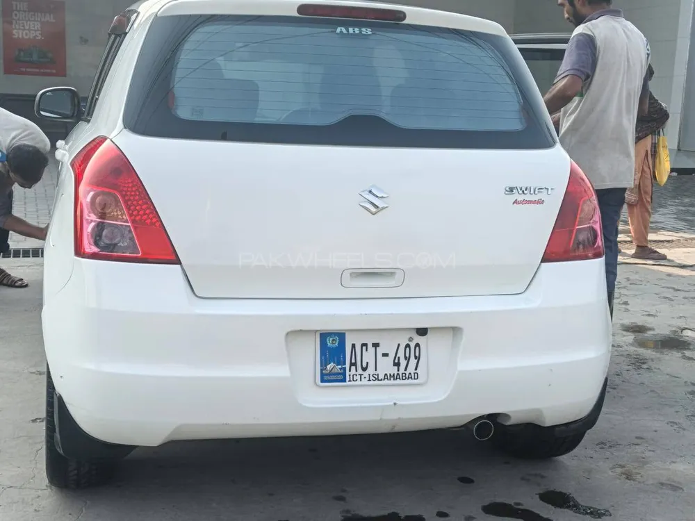 Suzuki Swift 2017 for Sale in Lahore Suzuki Swift 2017 for Sale in Lahore Image-3