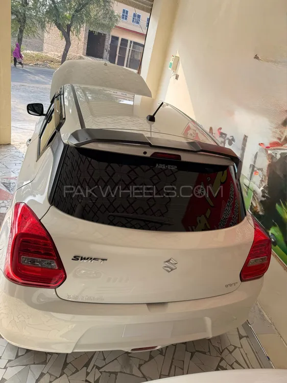 Suzuki Swift 2024 for Sale in Lahore Suzuki Swift 2024 for Sale in Lahore Image-4