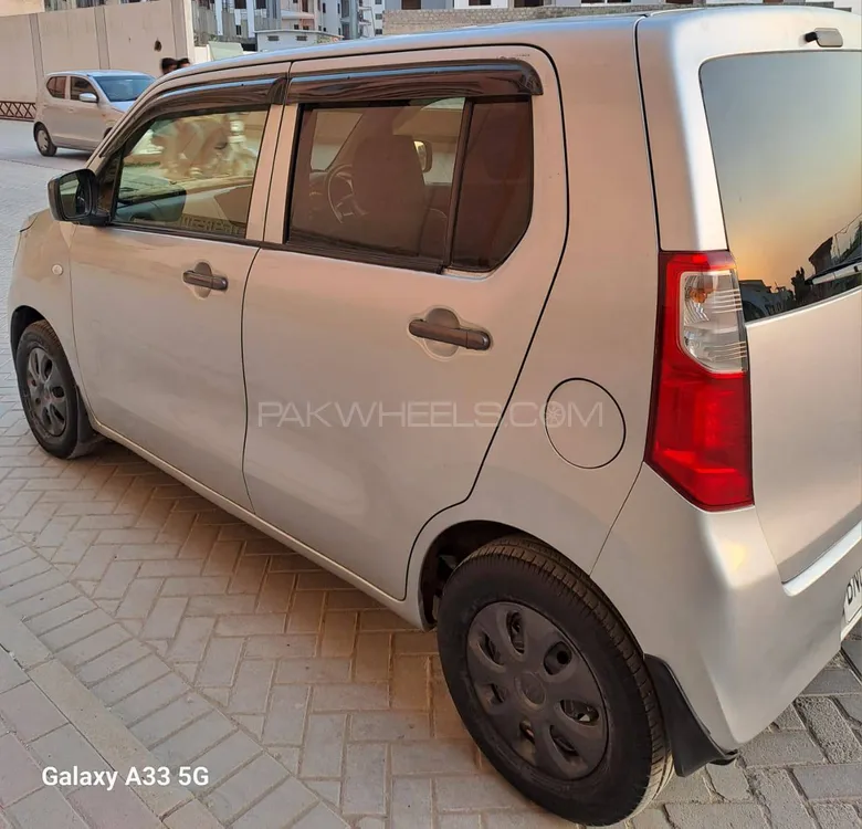 Suzuki Wagon R 2015 for Sale in Karachi Suzuki Wagon R 2015 for Sale in Karachi Image-8