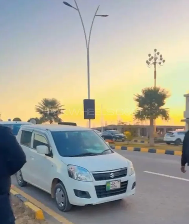 Suzuki Wagon R 2017 for Sale in Sarai alamgir Suzuki Wagon R 2017 for Sale in Sarai alamgir Image-1