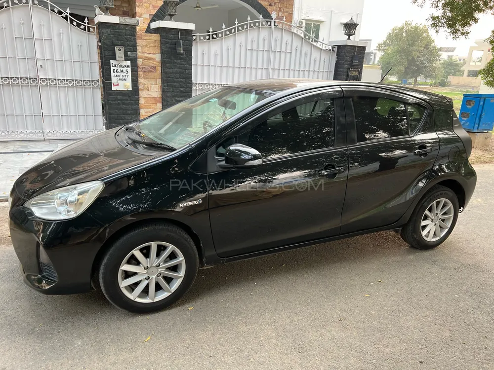 Toyota Aqua 2012 for Sale in Lahore Toyota Aqua 2012 for Sale in Lahore Image-7