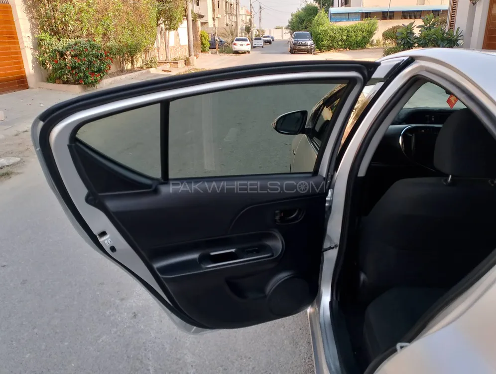 Toyota Aqua 2017 for Sale in Karachi Toyota Aqua 2017 for Sale in Karachi Image-11