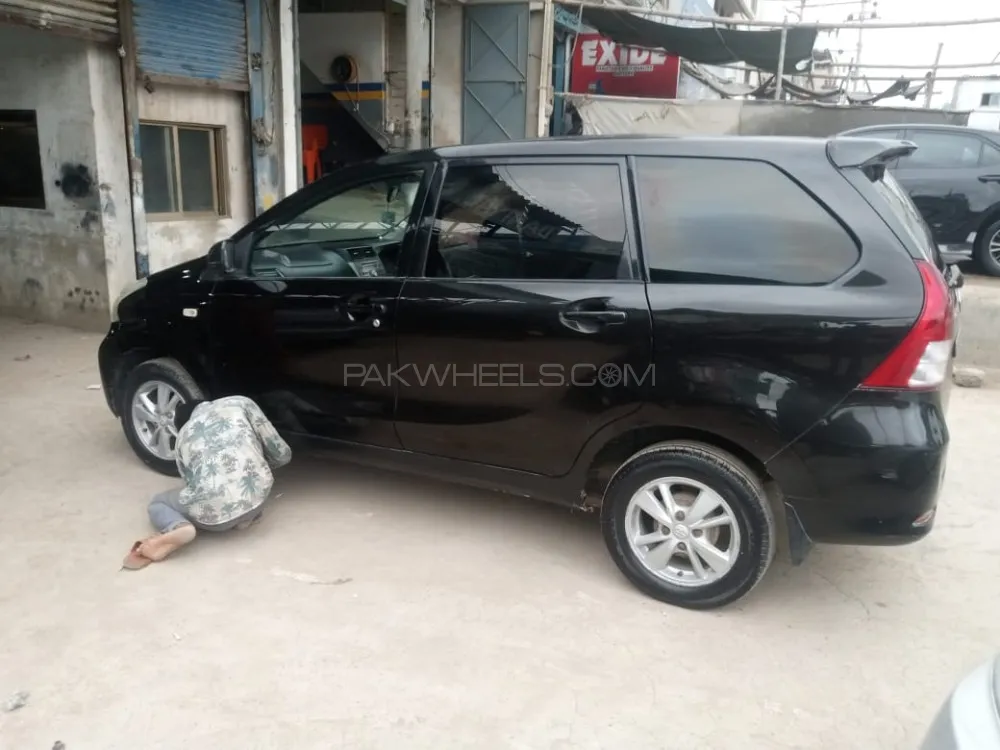 Toyota Avanza 2013 for Sale in Karachi Toyota Avanza 2013 for Sale in Karachi Image-3