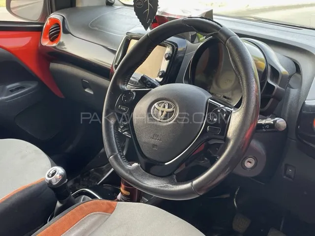 Toyota Aygo 2015 for Sale in Bahawalpur Toyota Aygo 2015 for Sale in Bahawalpur Image-8
