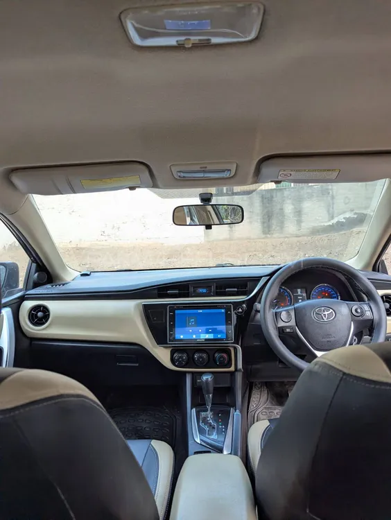 Toyota Corolla 2017 for Sale in Lahore Toyota Corolla 2017 for Sale in Lahore Image-6