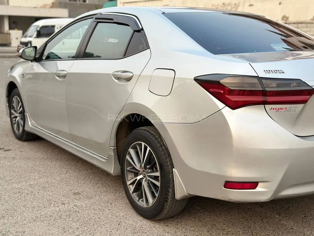 Toyota Corolla 2017 for Sale in Lahore Toyota Corolla 2017 for Sale in Lahore Image-7