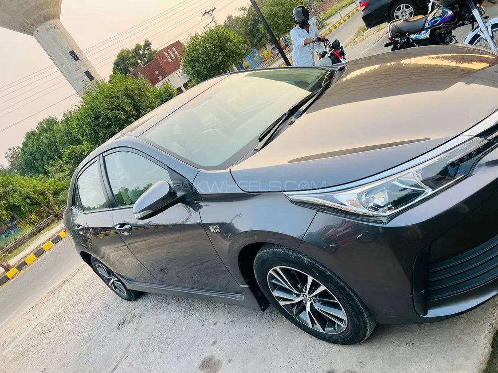 Toyota Corolla 2018 for Sale in Lahore Toyota Corolla 2018 for Sale in Lahore Image-2