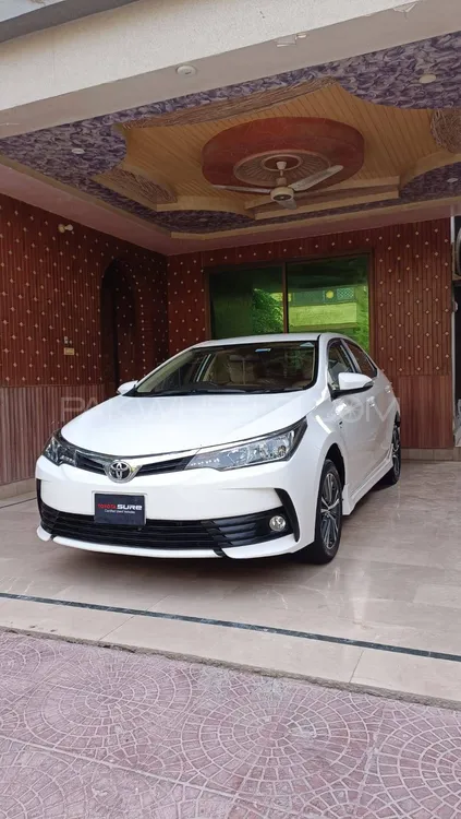 Toyota Corolla 2020 for Sale in Multan Toyota Corolla 2020 for Sale in Multan Image-12
