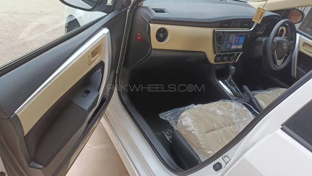 Toyota Corolla 2020 for Sale in Multan Toyota Corolla 2020 for Sale in Multan Image-15