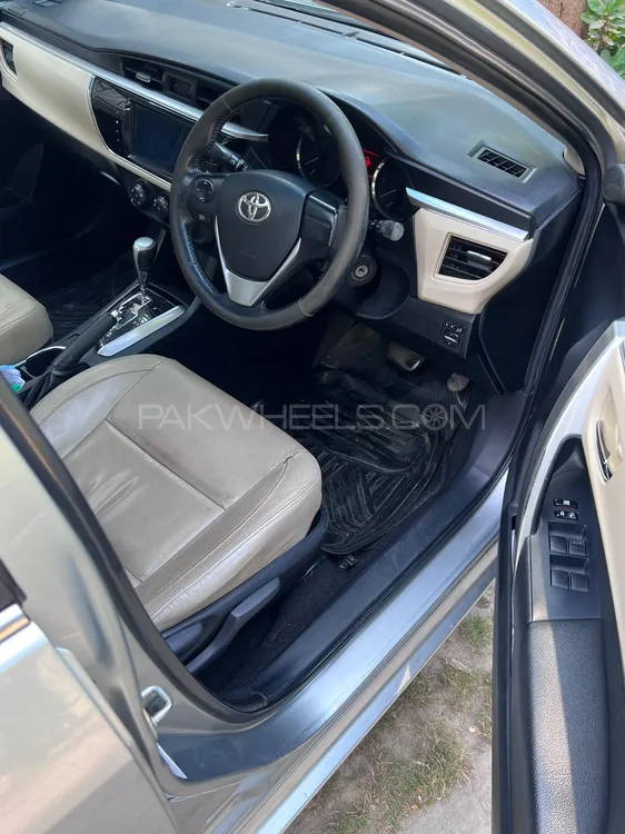 Toyota Corolla 2014 for Sale in Lahore Toyota Corolla 2014 for Sale in Lahore Image-9