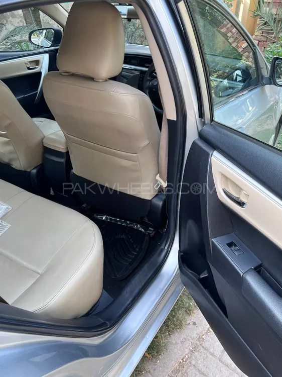 Toyota Corolla 2014 for Sale in Lahore Toyota Corolla 2014 for Sale in Lahore Image-10