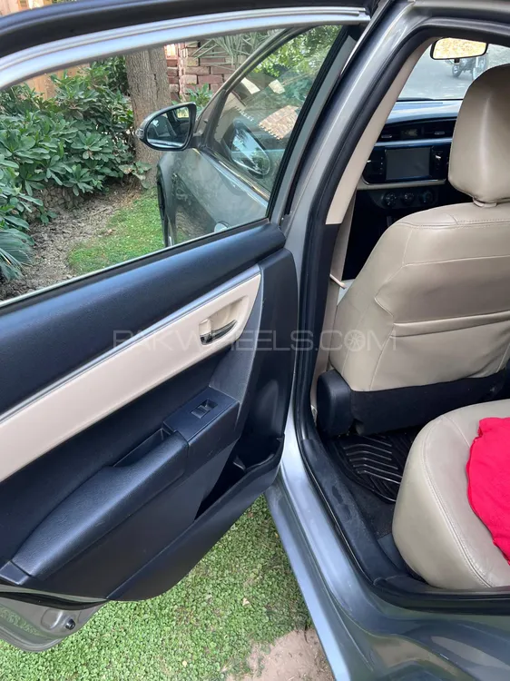 Toyota Corolla 2014 for Sale in Lahore Toyota Corolla 2014 for Sale in Lahore Image-13