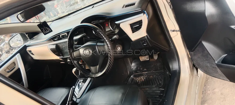 Toyota Corolla 2015 for Sale in Sheikhupura Toyota Corolla 2015 for Sale in Sheikhupura Image-6