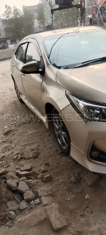 Toyota Corolla 2015 for Sale in Sheikhupura Toyota Corolla 2015 for Sale in Sheikhupura Image-2