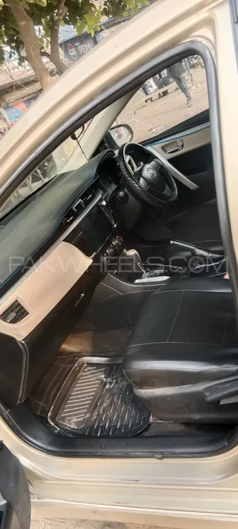 Toyota Corolla 2015 for Sale in Sheikhupura Toyota Corolla 2015 for Sale in Sheikhupura Image-8