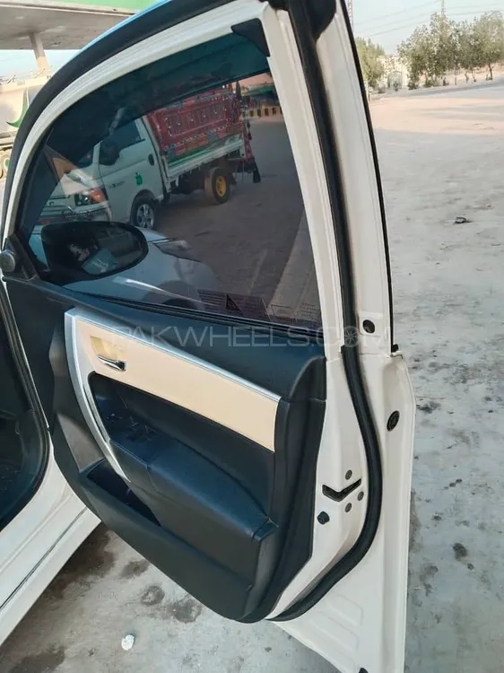 Toyota Corolla 2020 for Sale in Sukkur Toyota Corolla 2020 for Sale in Sukkur Image-10