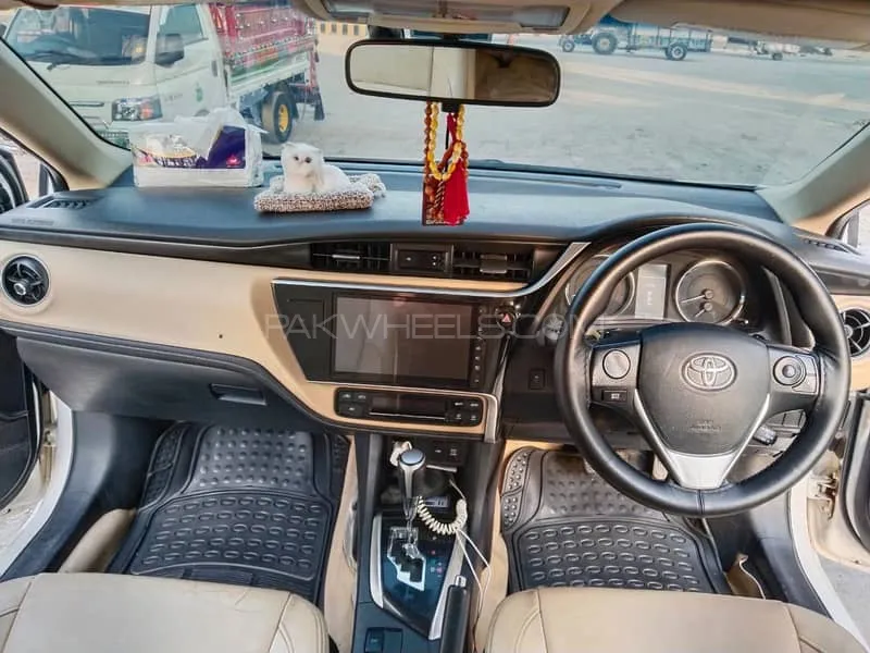 Toyota Corolla 2020 for Sale in Sukkur Toyota Corolla 2020 for Sale in Sukkur Image-12