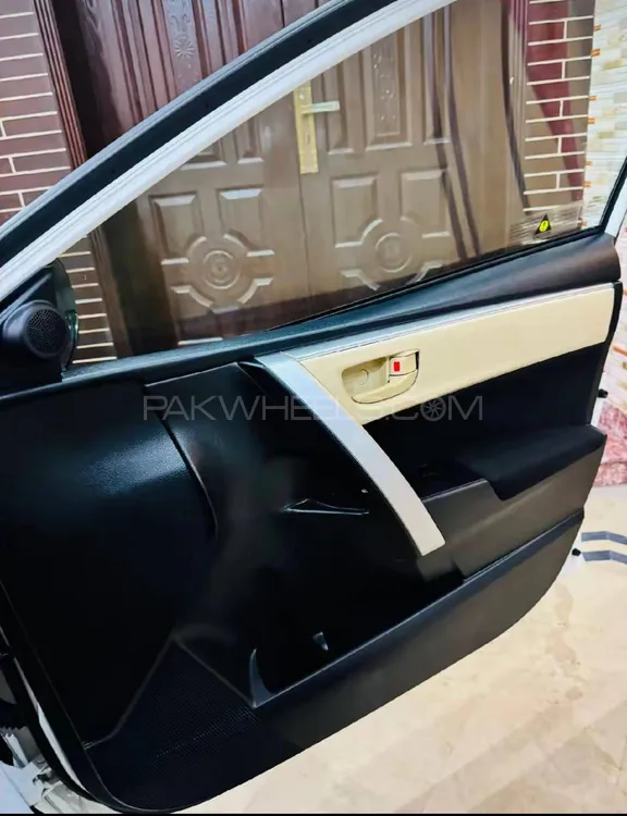 Toyota Corolla 2022 for Sale in Lahore Toyota Corolla 2022 for Sale in Lahore Image-10