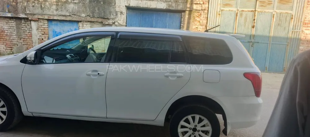 Toyota Corolla Fielder 2007 for Sale in Haripur Toyota Corolla Fielder 2007 for Sale in Haripur Image-3